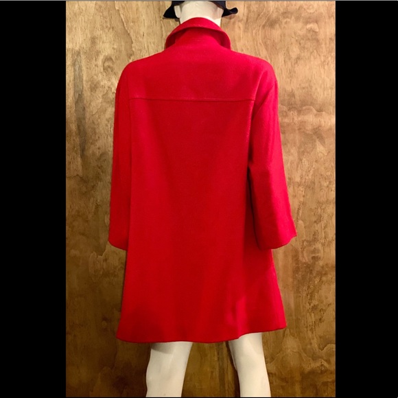 1970s PENDLETON Red Wool Coat with Toggle Buttons - Picture 4 of 9